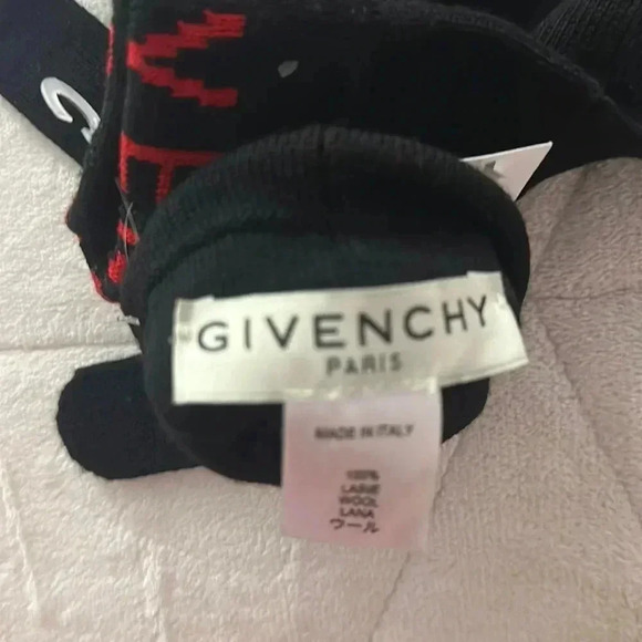 Givenchy Wool Logo Gloves - Picture 2 of 4